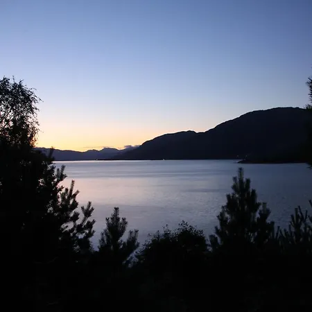 Vakantiehuis Fjordhytte-1 Ist Eine Schoene Huette Bei Am Hardangerfjord Mit Grandiosem Fjordpanorama, 20 Ps Motorboot Mietbar Aenes