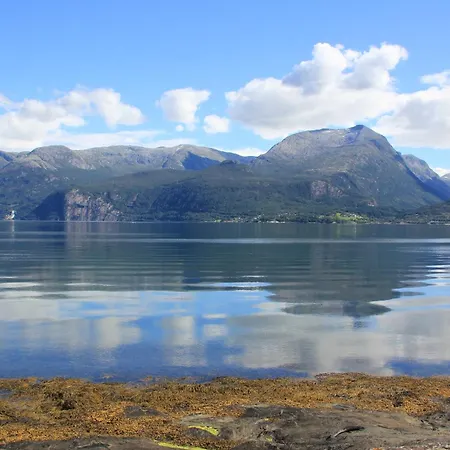Fjordhytte-1 Ist Eine Schoene Huette Bei Am Hardangerfjord Mit Grandiosem Fjordpanorama, 20 Ps Motorboot Mietbar *