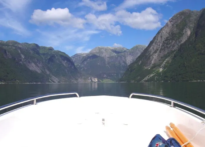 Fjordhytte-1 Ist Eine Schoene Huette Bei Am Hardangerfjord Mit Grandiosem Fjordpanorama, 20 Ps Motorboot Mietbar Casa de Férias Aenes