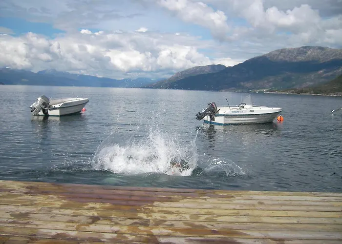 Casa de Férias Fjordhytte-1 Ist Eine Schoene Huette Bei Am Hardangerfjord Mit Grandiosem Fjordpanorama, 20 Ps Motorboot Mietbar *