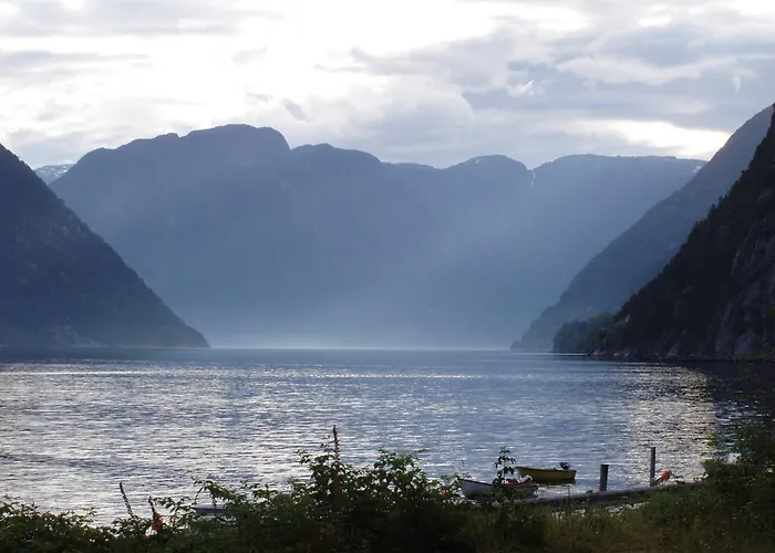 Fjordhytte-1 Ist Eine Schoene Huette Bei Am Hardangerfjord Mit Grandiosem Fjordpanorama, 20 Ps Motorboot Mietbar * Aenes