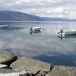 Fjordhytte-1 Ist Eine Schoene Huette Bei Am Hardangerfjord Mit Grandiosem Fjordpanorama, 20 Ps Motorboot Mietbar Aenes