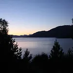 Holiday home Fjordhytte-1 Ist Eine Schoene Huette Bei Am Hardangerfjord Mit Grandiosem Fjordpanorama, 20 Ps Motorboot Mietbar Aenes